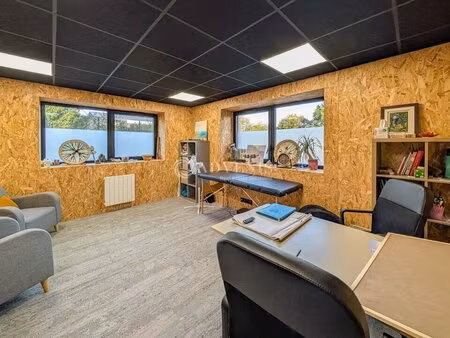 location bureaux 14 m² à 117 m²