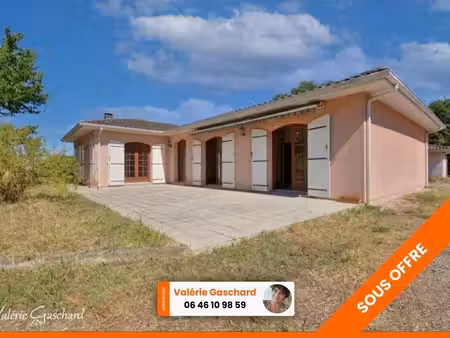 le pizou (dordogne) maison de 128 m² + 2850 m² de terrain et triple garage