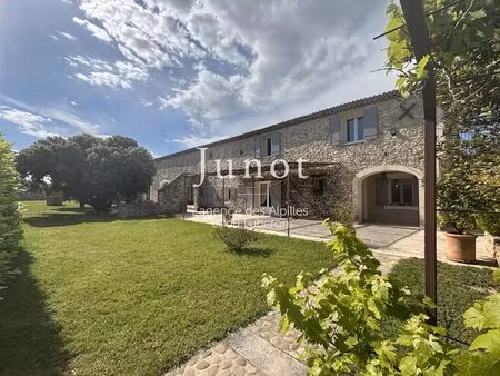 aureille - habitation et atelier/hangar