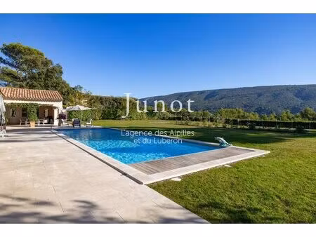 ménerbes - villa contemporaine avec vue panoramique