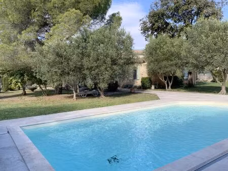 exclusif dans un village recherché  maison en pierre avec appartement indépendant sur un..
