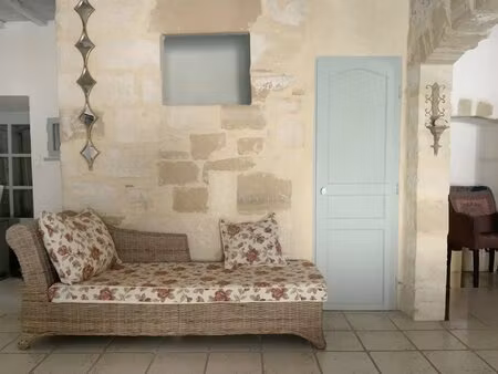 charmante maison de village avec terrasse et garage à 3 km d' uzès.
