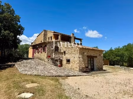 bonnieux - mas avec piscine et terrain