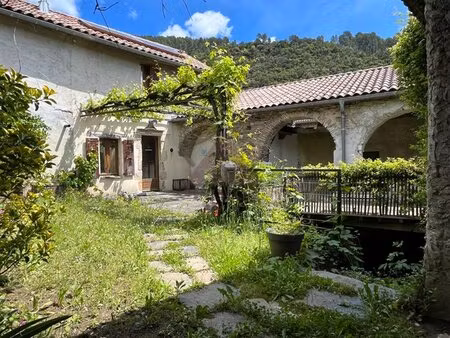 ancienne ferme renovee au calme