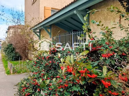 vente appartement 4 pièces 82 m² à lyon 8ème (69008)  298 000 €