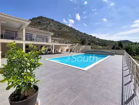 villa contemporaine avec vues exceptionnelles  sournia