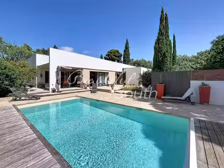 villa d'architecte contemporaine d'exception  baixas