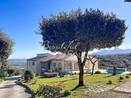 villa d'exception dans un cadre priviligié  céret