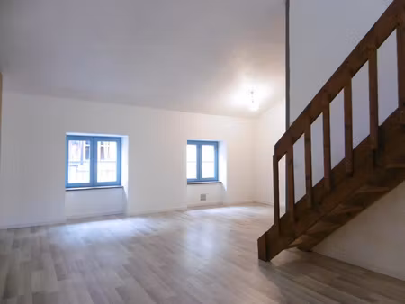 location appartement 3 pièces 72 m² à tournon-sur-rhône (07300)