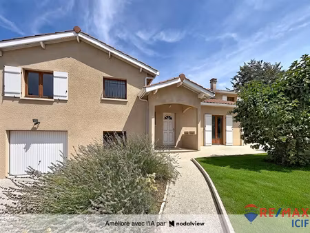 achat maison 8 pièces 208m² maubec 38300