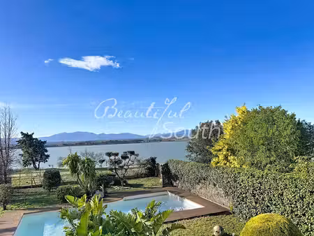 villa de caractère avec accès direct au lac  villeneuve de la raho