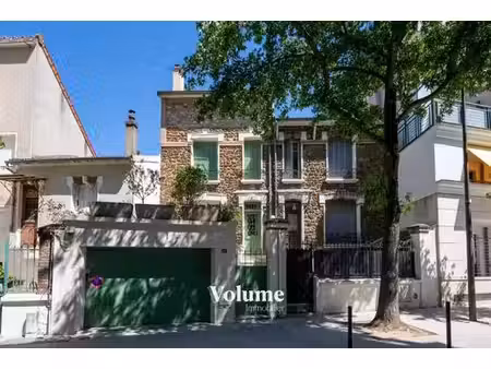 maison de 6 pièces de luxe en vente à vincennes  île-de-france