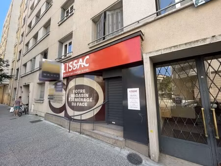 location commerce villeurbanne 69100 70m²