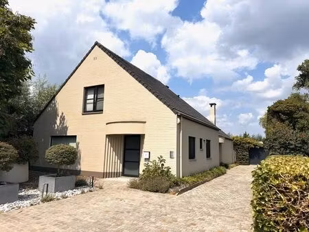 huis te koop in nieuwerkerken met 5 slaapkamers
