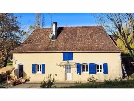 belle maison du xixe siècle proche du centre ville avec jardin et garage