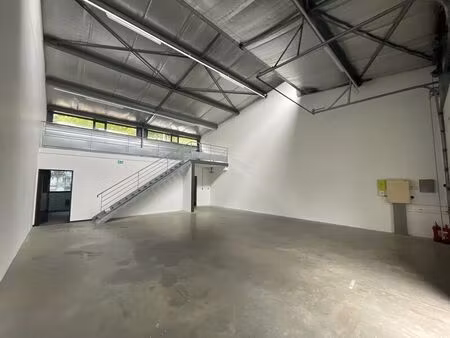location local d’activités lyon 69008 170m²