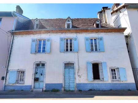 maison de ville de 3 chambres dans une ville thermale