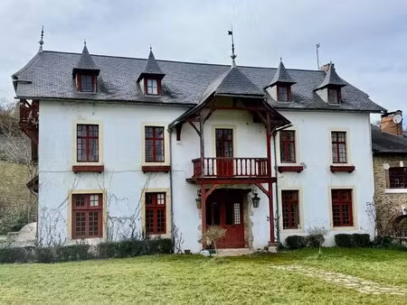 propriété équestre située sur les coteaux de jurançon avec 15 hectares de terrain