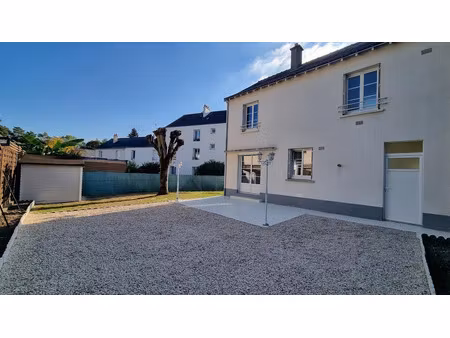 location maison 4 pièces 76 m² à luynes (37230)  975 €