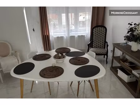 location meublée maison 4 pièces 90 m² à la madeleine (59110)  1 550 €