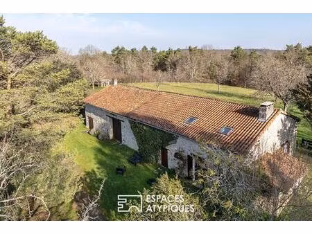 sanctuaire de pierre et son royaume de 6 hectares