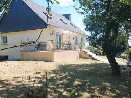 22160 carnoët maison 5 chambres sans vis à vis au calme à 10 mn de carhaix avec 3000 m²