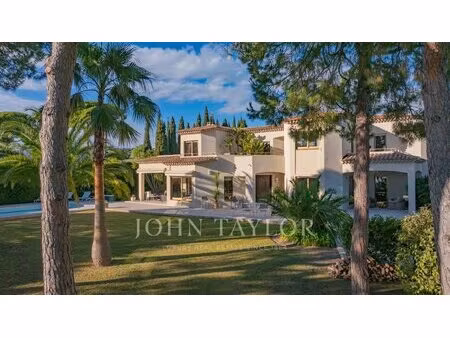 villa provençale au calme absolu dans un domaine privé de gairaut