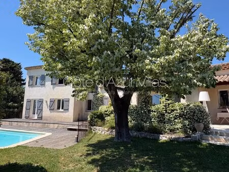 charmante villa familiale avec piscine