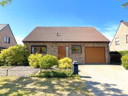 huis te koop in boom met 2 slaapkamers