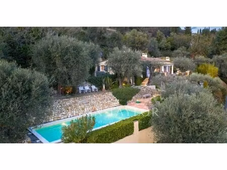 co-exclusivité – villa provençale avec vue panoramique sur la mer