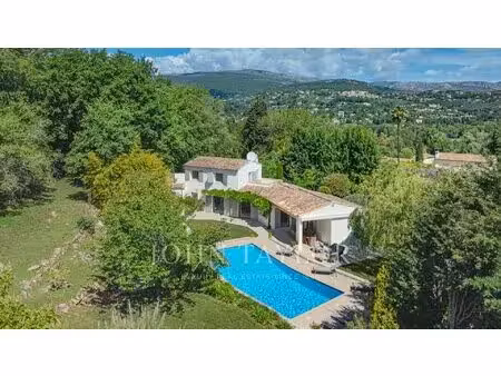 charmante villa provençale  emplacement privilégié