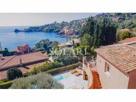 villa avec piscine à pieds des plages de théoule