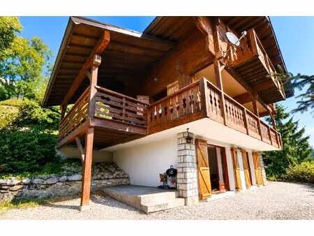 chalet 8 pièces  vue carte postale sur les aravis