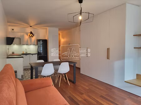 location appartement 1 pièce 41 m² à nantes (44300)