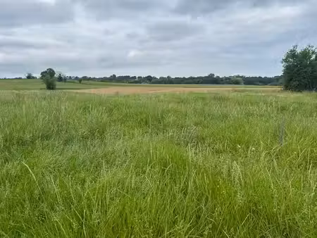 terrain à bâtir de 1 715 m2