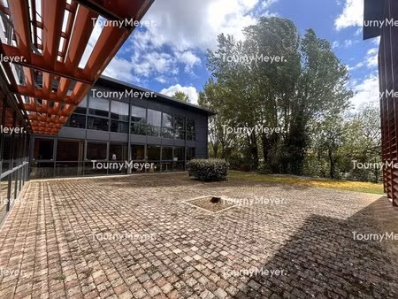 location bureaux 33 m² à 798 m²