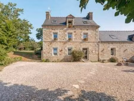 vente maison à pluméliau (56930) : à vendre / 197m² pluméliau