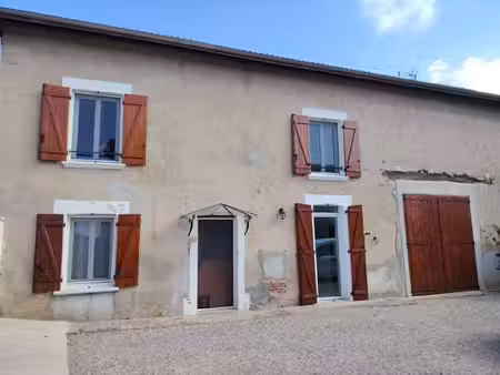 maison de 104 m2 avec dépendances
