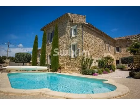 authentique mas du xviiᵉ siècle – propriété de caractère avec activité de chambres...