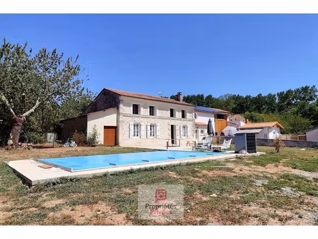 vente maison 9 pièces 188 m² à bords (17430)  545 000 €