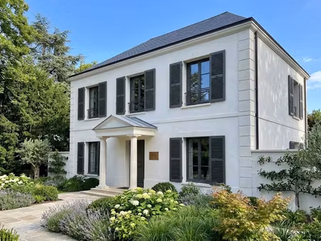vente maison 5 pièces 120 m² à chateaufort (78117)  585 000 €