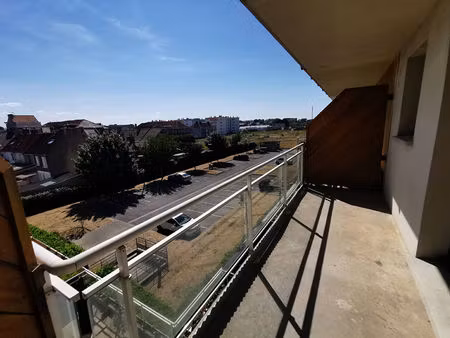 appartement 3 pièces (68 m²) en location à calais
