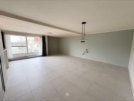 appartement te huur in nazareth-de pinte met 2 slaapkamers