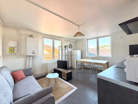 bel appartement meublé de 74 m2 - 4 chambres ? centre- ville de saint-étienne