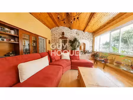 maison de village avec remise et extérieur