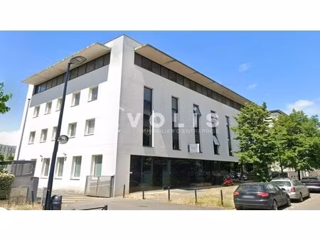 location bureaux 1 790 m²