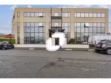 location local d’activités noisy le sec 93130 325m² à 710m²