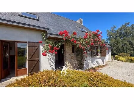 a vendre jolie maison traditionnelle proche du bord de mer sur la presqu'île de crozon ...