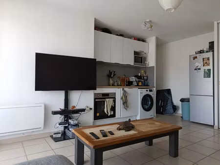 location appartement 2 pièces 36 m² à frontignan (34110)