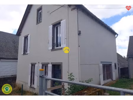 vente maison 7 pièces 135 m² à murat (15300)  96 000 €